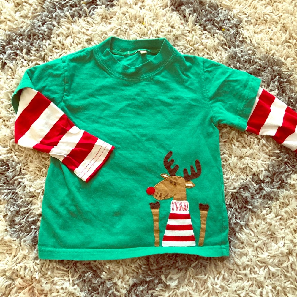 Adorable Christmas shirt!